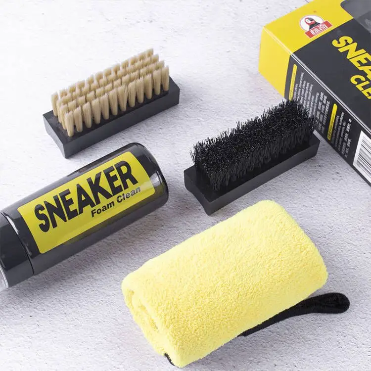 Detergente per scarpe da ginna - Sneaker Shoe Care Kit recensione e prezzo